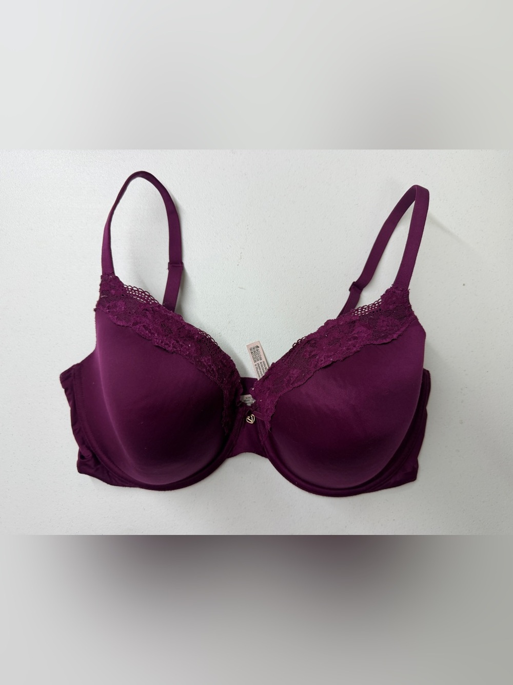 Victoria’s Secret Body by Victoria Perfect Coverage Bra 36DDD Plum Lace